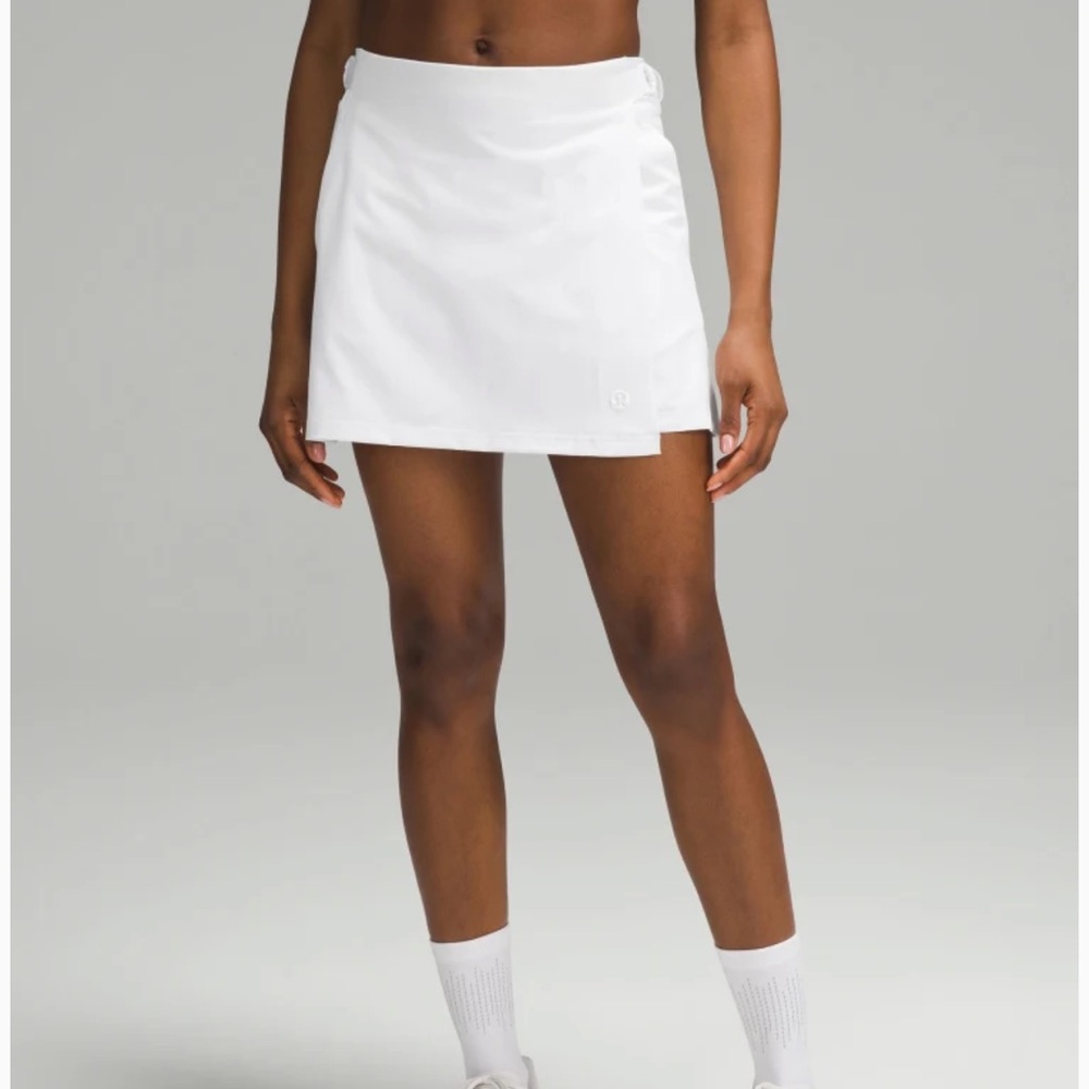 Lululemon Athletica Classic White Skirt